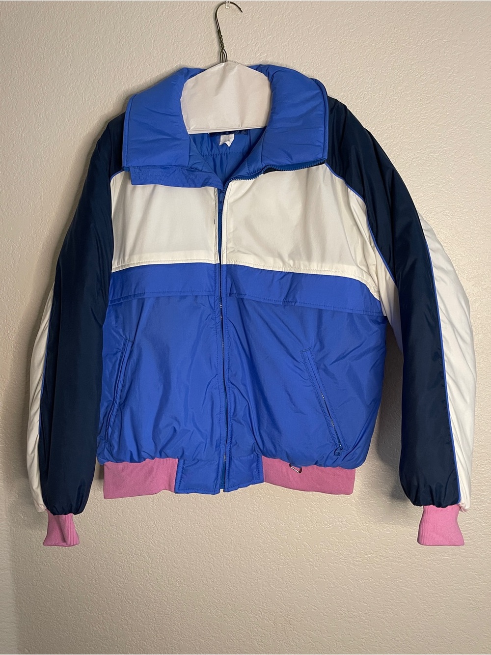 Vintage Large Color-Block G.T. Sports Sportswear Nylon Puffer Ski Snow Jacket